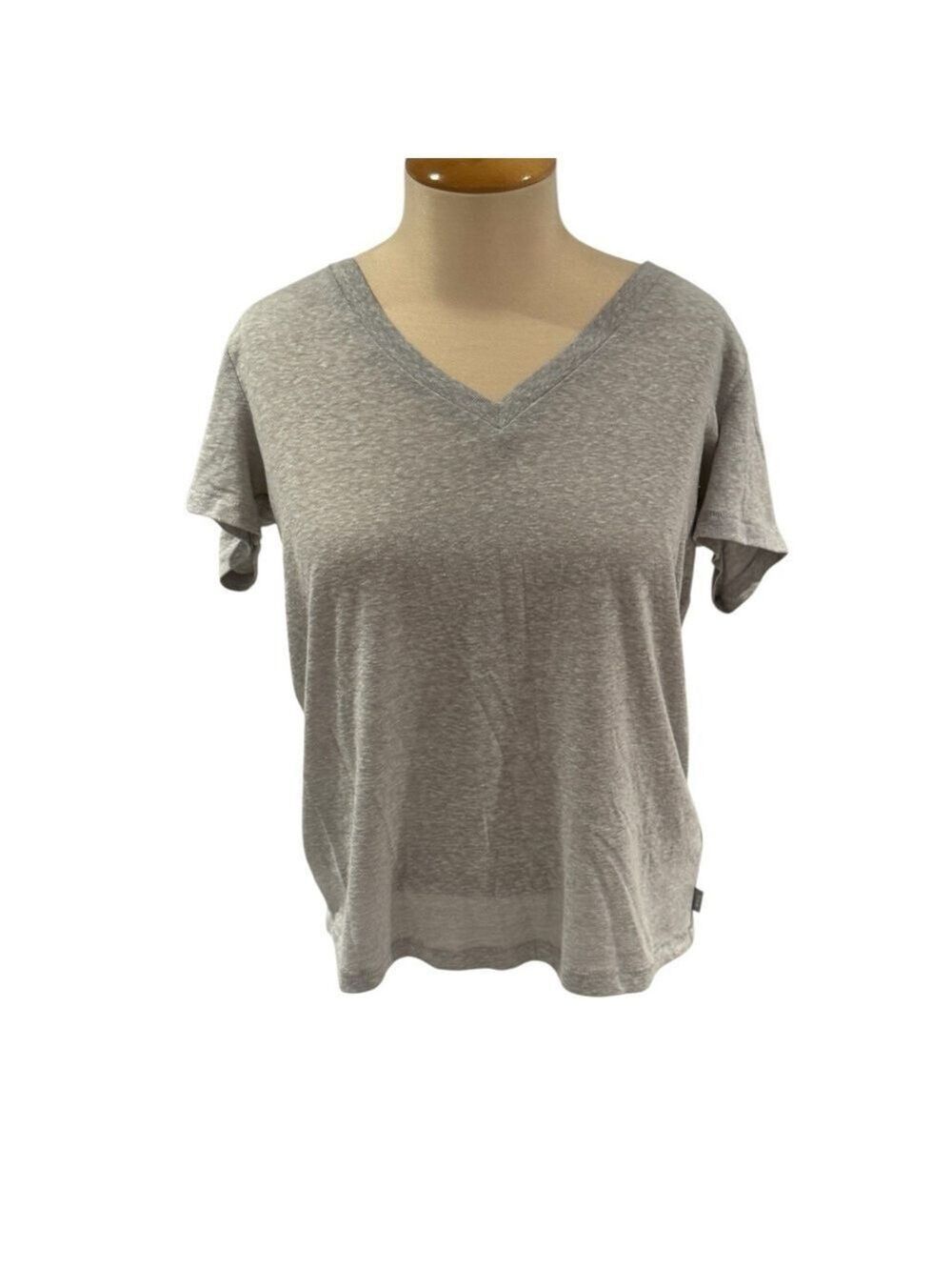TNA Aritzia Light Gray V-Neck Short Sleeve Tee - size XS